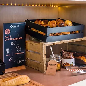 Adagio Access Paris Massy Gare Апарт-отель